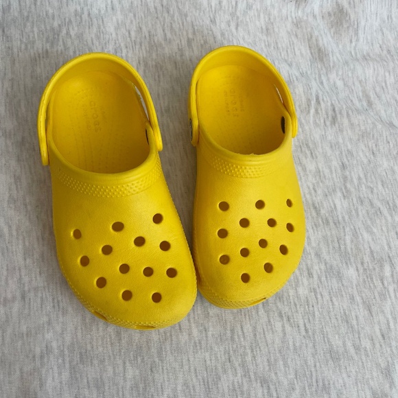 Kids Crocs Clogs Size 12 - Picture 1 of 5